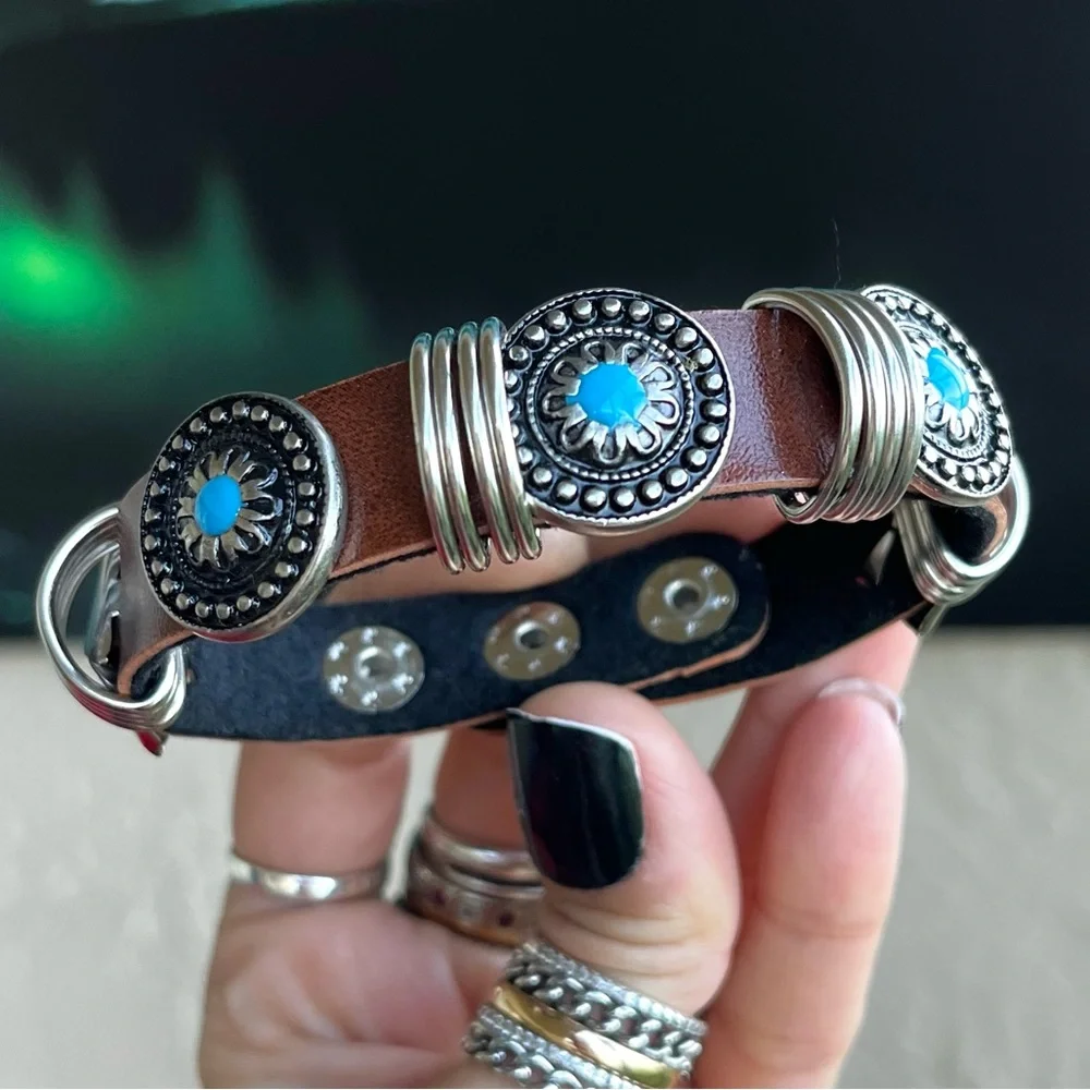 Adjustable brown leather cuff turquoise gemstone boho flower design bracelet